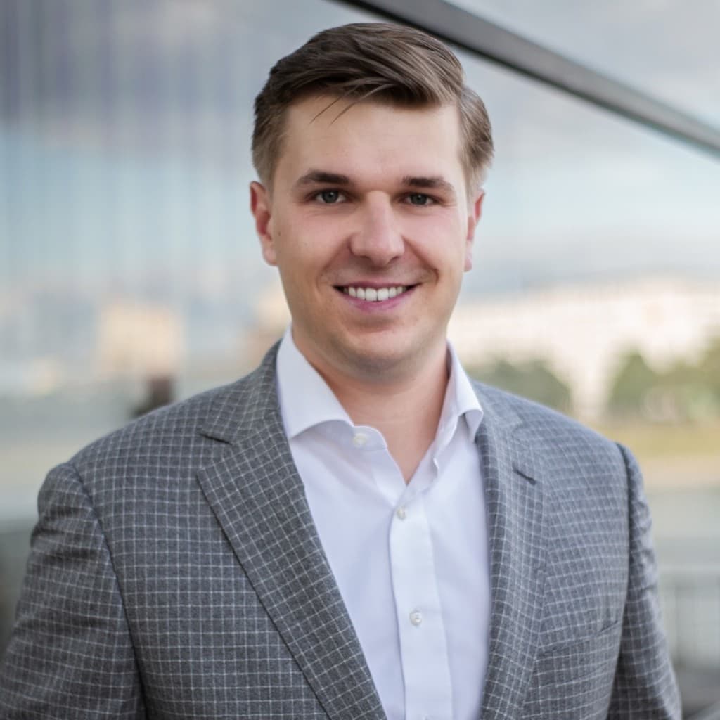 Porträt von Lukas, Partner für VINECON bei VINECON